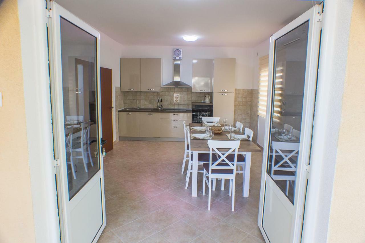 Villa Svetlana Prčanj Kültér fotó